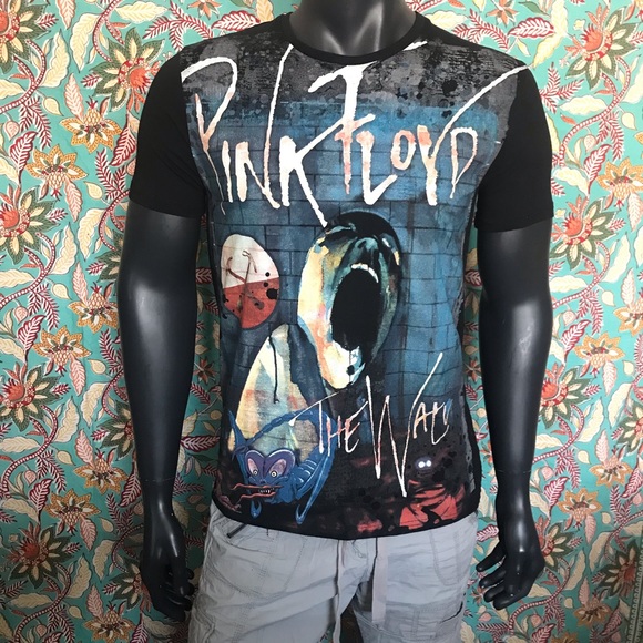 NWOT Rogers Waters Pink Floyd “The Wall“ T-shirt Men’s Size Medium - Picture 1 of 12